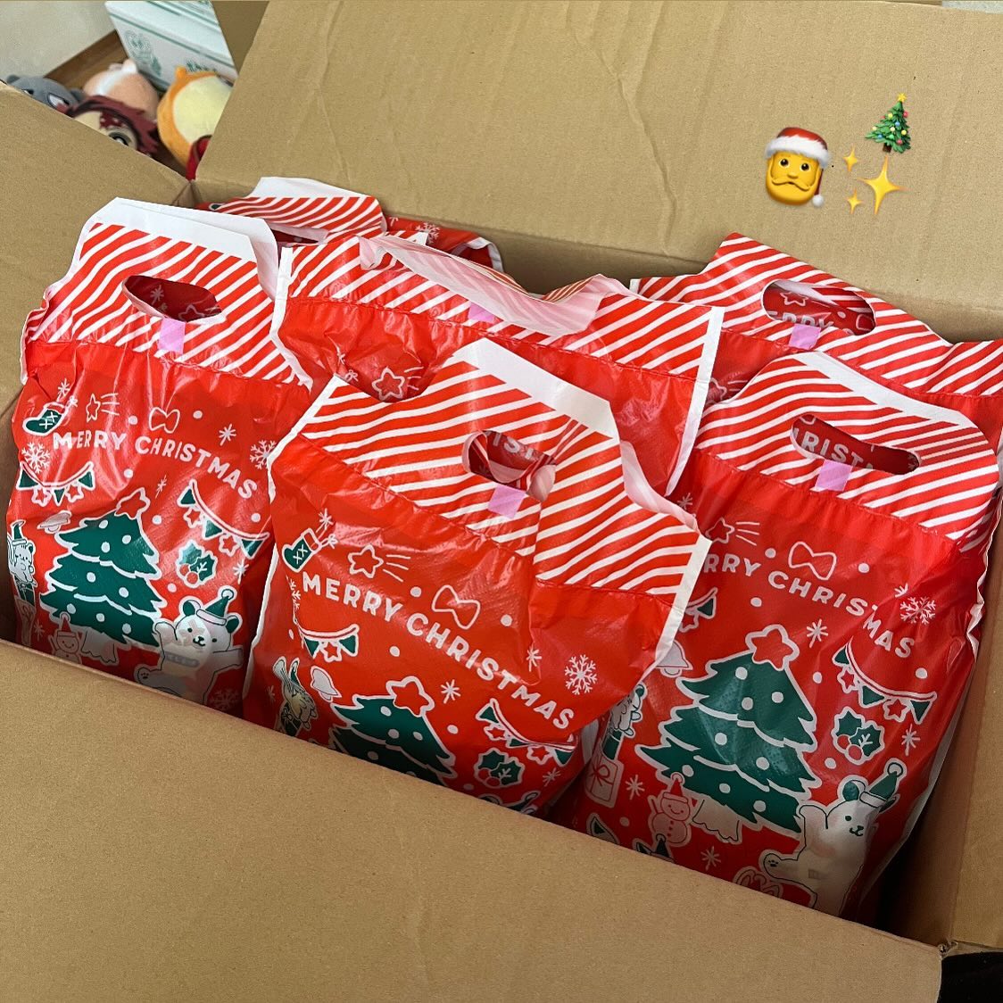 🎄  こんにちは♪  別府北ロータリークラブさんから 子どもたちにクリスマスプレゼントをいただきました✨  23日のクリスマスパーティーで、子どもたちに渡そうと思います🎁  別府北ロータリークラブさん、 子どもたちのために素敵なプレゼ...