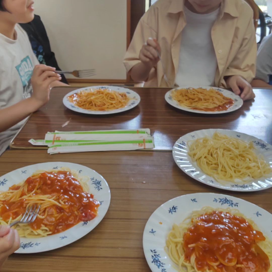 【今日のランチクッキングは、ナポリタンスパゲティ】