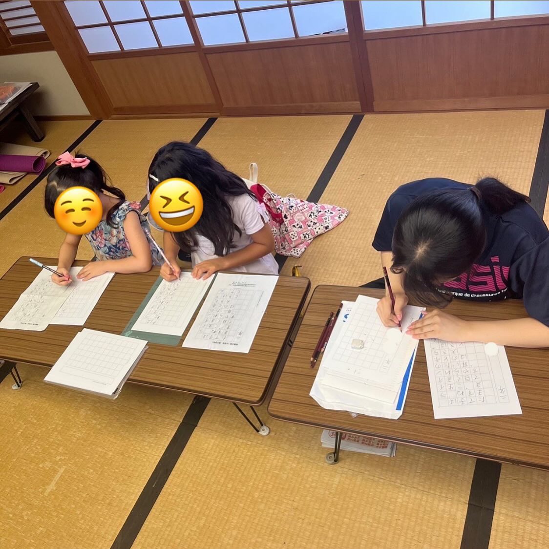 ☘️みんなで書き初め体験☘️  おはようございます！ みんなの教室から書き初めクラスの ご案内です🖌️✨  「習字と「書道」の違いを 体験してみよう!  2024年1月6日(土)と8日(月祝)の 10時〜12時に、書道クラスを 開催し...