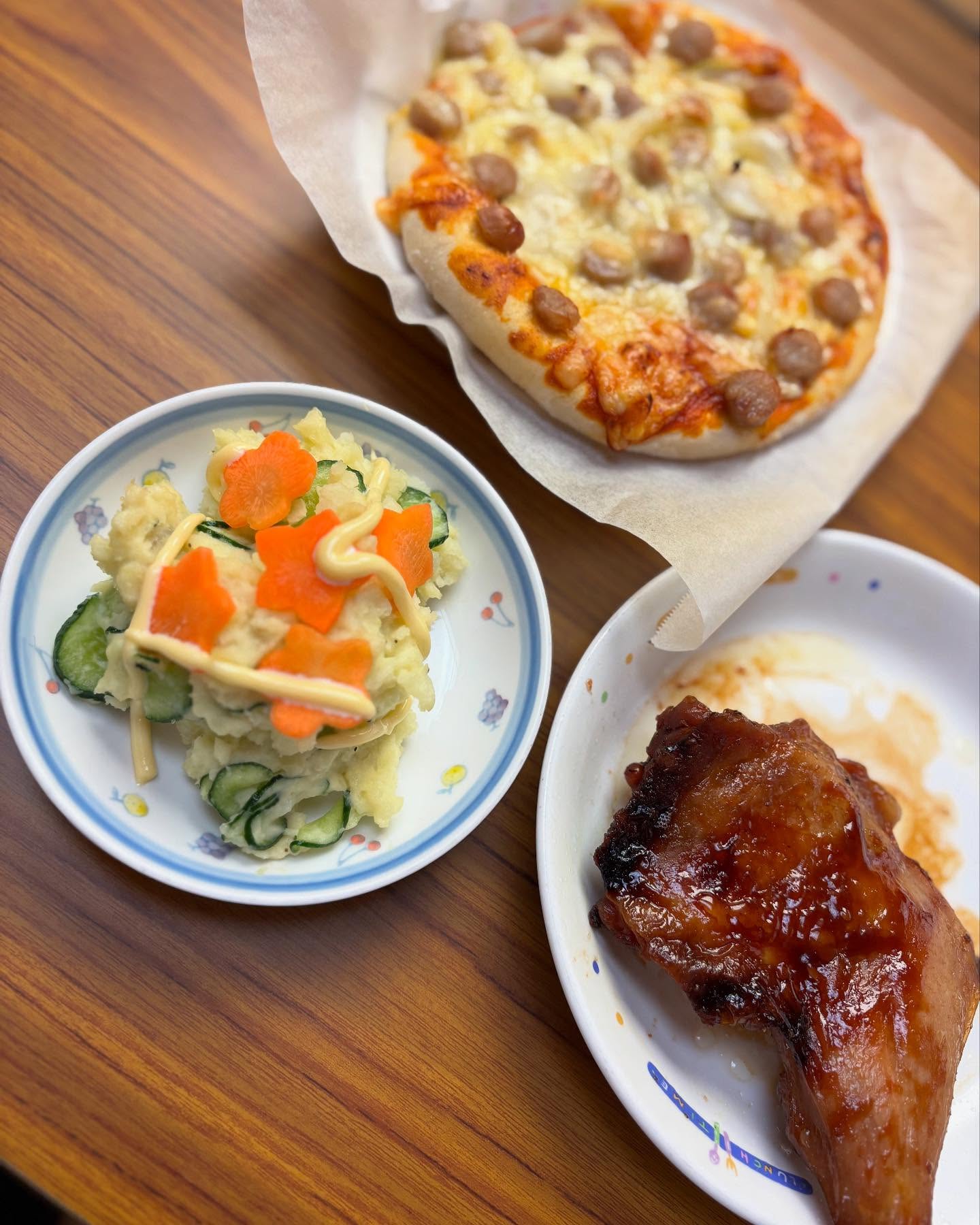 今日のみんなの教室は…クリスマスクッキングをしたよ🎄🌟